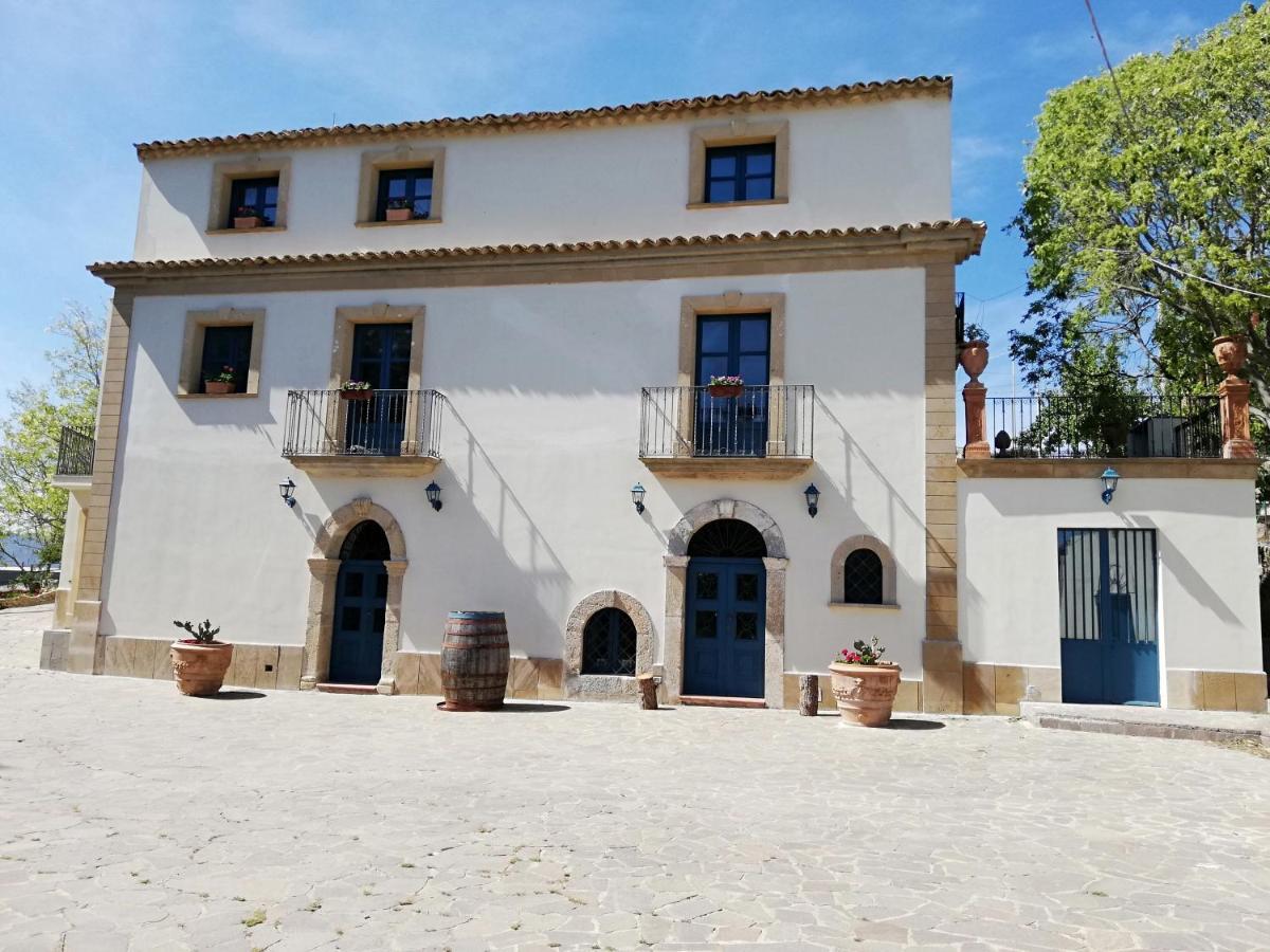 Hotel Casale Di Benedetto Caltagirone Exterior foto